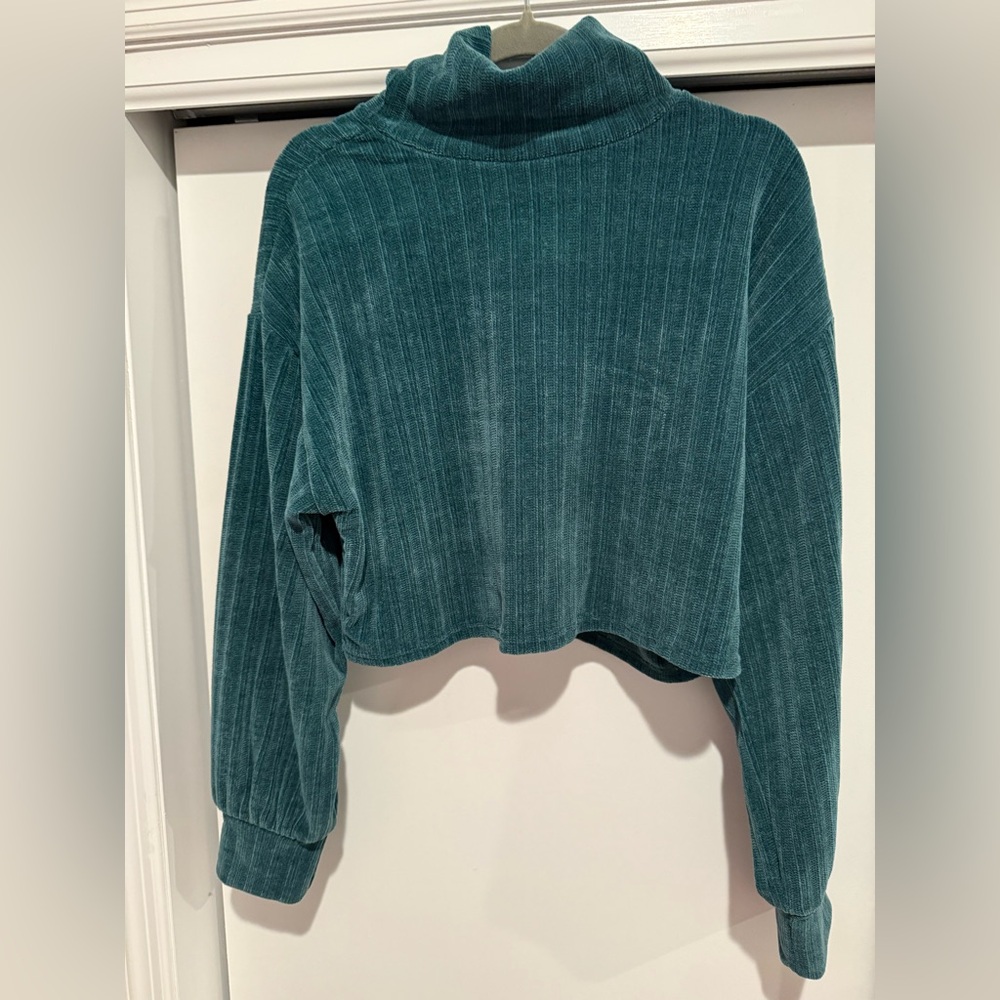 Altar’d State Emerald Green Mock Neck Women’s Sweater NWT New With Tags Medium